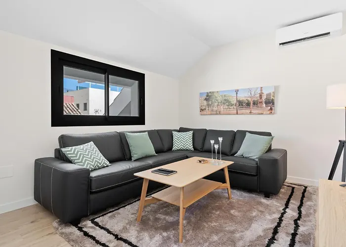 Penthouse In By Costarentals - Ref 215